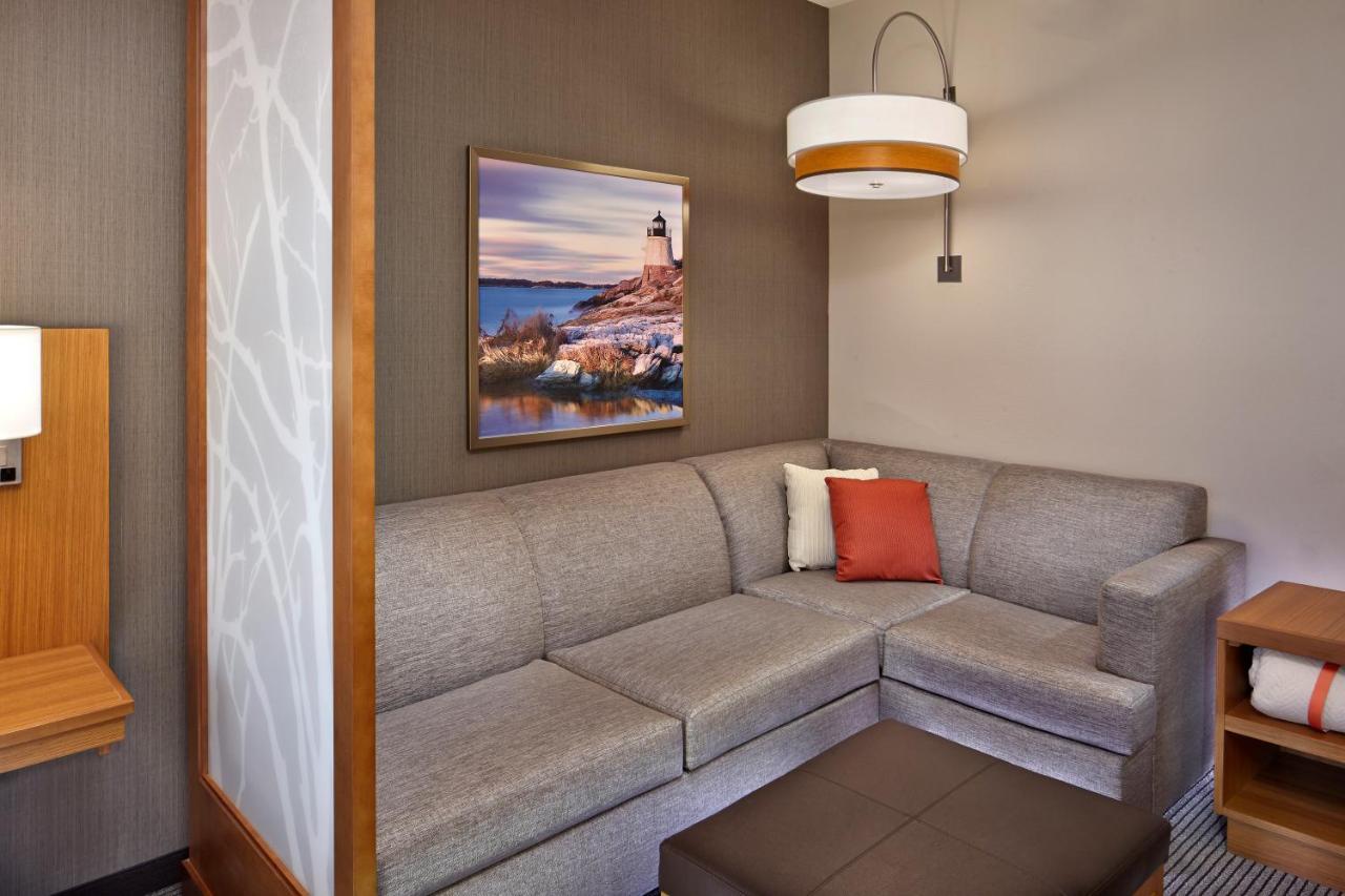 Hyatt Place Warwick/Providence Airport Exterior photo
