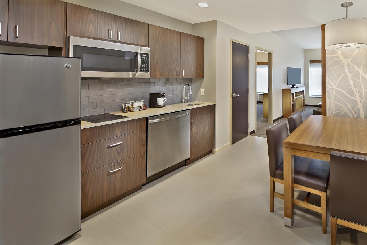 Hyatt Place Warwick/Providence Airport Exterior photo